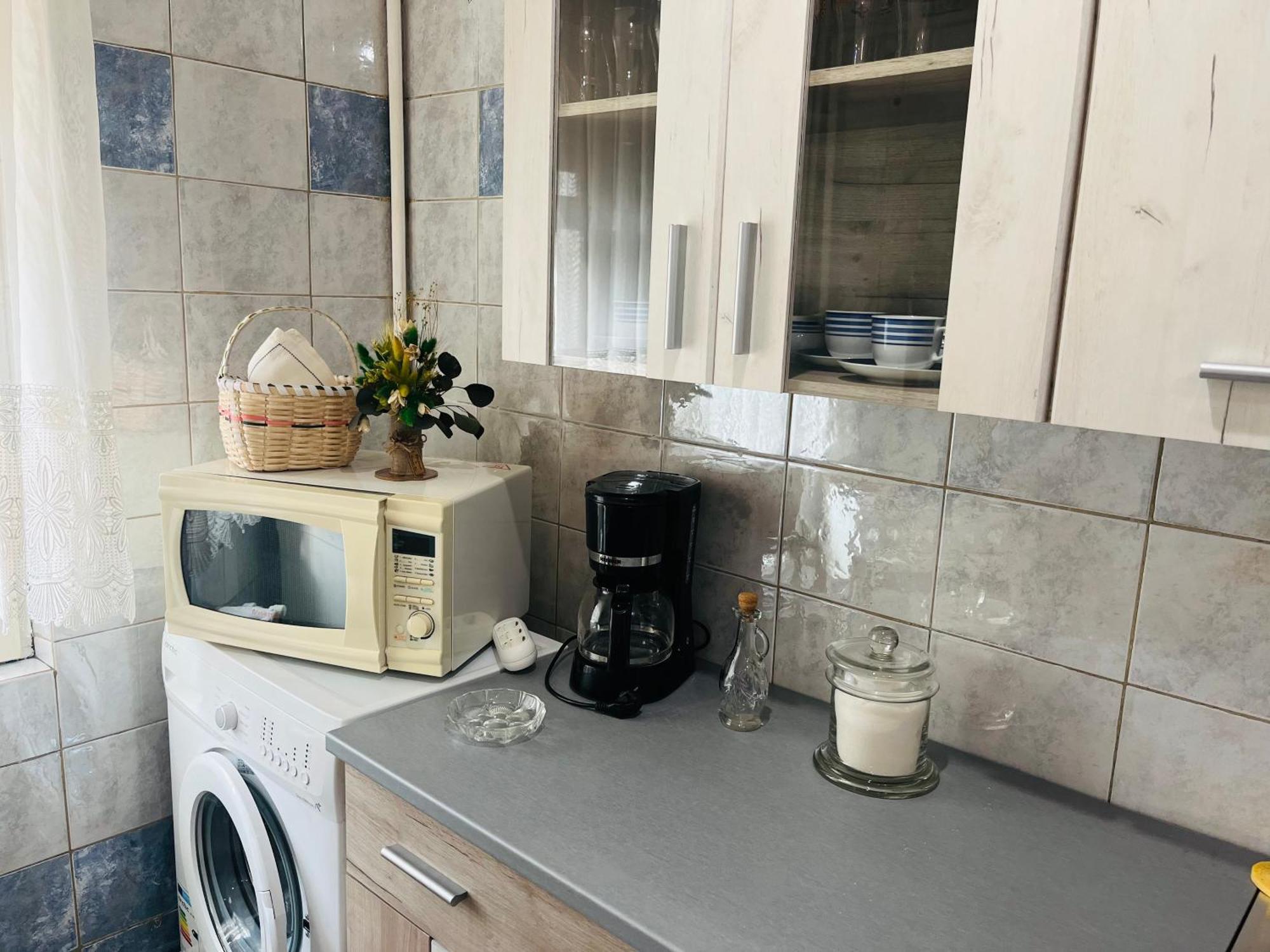 Apartament Cornelia Buzău Exteriör bild